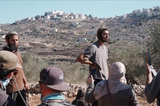 حماس تدين اعتداء مستوطنين إسرائيليين على صحفيين ومزارعين في نابلس