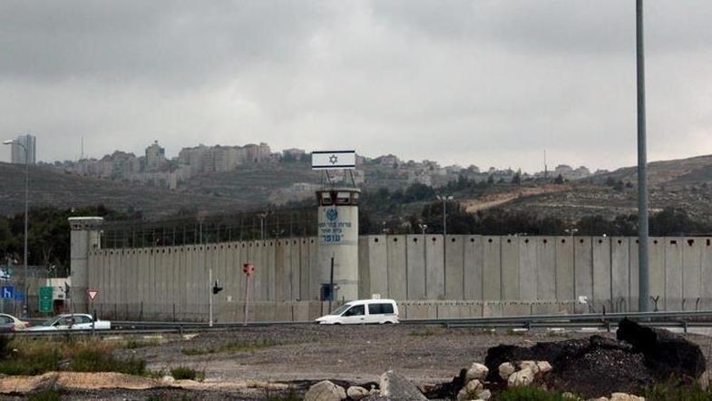 الحركة تدعو إلى فتح تحقيق دولي ومحاسبة المسؤولين عن الانتهاكات بحق الأسرى