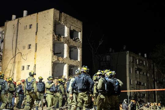 نزوح أكثر من ألف إسرائيلي من عراد بعد هجوم صاروخي إيراني مدمر