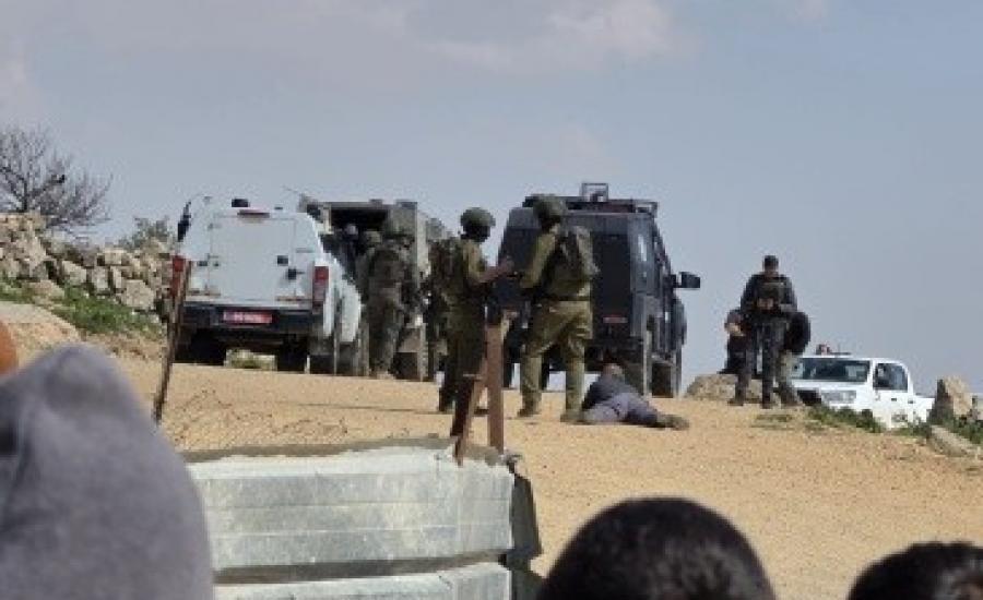 الاحتلال يخطر بوقف العمل في ثلاث غرف زراعية شرق يطا جنوب الخليل