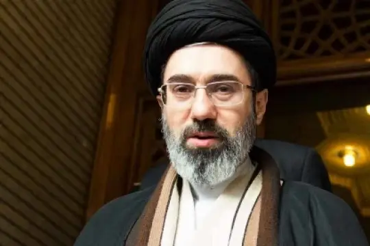 غموض حول حالة المرشد الإيراني الجديد مجتبى خامنئي وسط الحرب الإسرائيلية – الأميركية