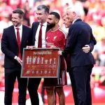 فيديو: وداع أسطوري لمحمد صلاح في أنفيلد.. نهاية حقبة ذهبية مع ليفربول