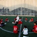 الاحتلال الإسرائيلي يجدد إخطار هدم ملعب كرة القدم في مخيم عايدة شمال بيت لحم