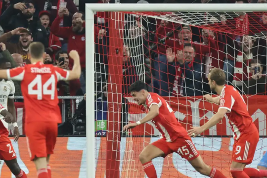 بايرن ميونخ يقصي ريال مدريد في مباراة مجنونة ويبلغ نصف نهائي دوري أبطال أوروبا