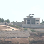 إسبانيا تدين حصار مستوطنين لعائلات فلسطينية في قصرة وتطالب بوقف العنف