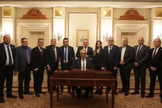 اللجنة الوطنية لإدارة غزة: اخترنا ألف شرطي في المرحلة الأولى لتعزيز الأمن