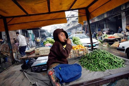 خبراء لمصدر: اقتصاد غزة دمر بالكامل ويحتاج 20 عاماً ليعود إلى مستوى 6 أكتوبر