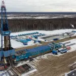 الاتحاد الأوروبي يدرس تشديد العقوبات عبر حظر الخدمات البحرية على النفط الروسي