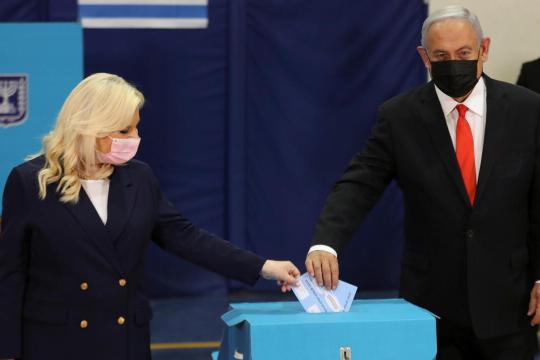 استطلاع في إسرائيل: الليكود يتصدر الانتخابات ونتنياهو يظل الأكثر ملاءمة لرئاسة الحكومة