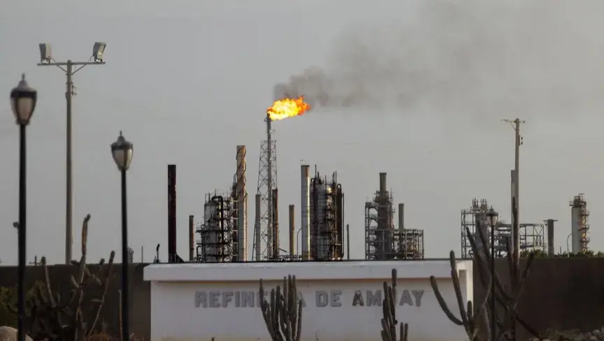 خطة إدارة ترمب تهدف لإحياء قطاع الطاقة الفنزويلي بعد اعتقال مادورو