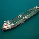 النفط يواصل الصعود القياسي وسط توترات الخليج وتلميحات ترمب بإنهاء الحرب مع إيران