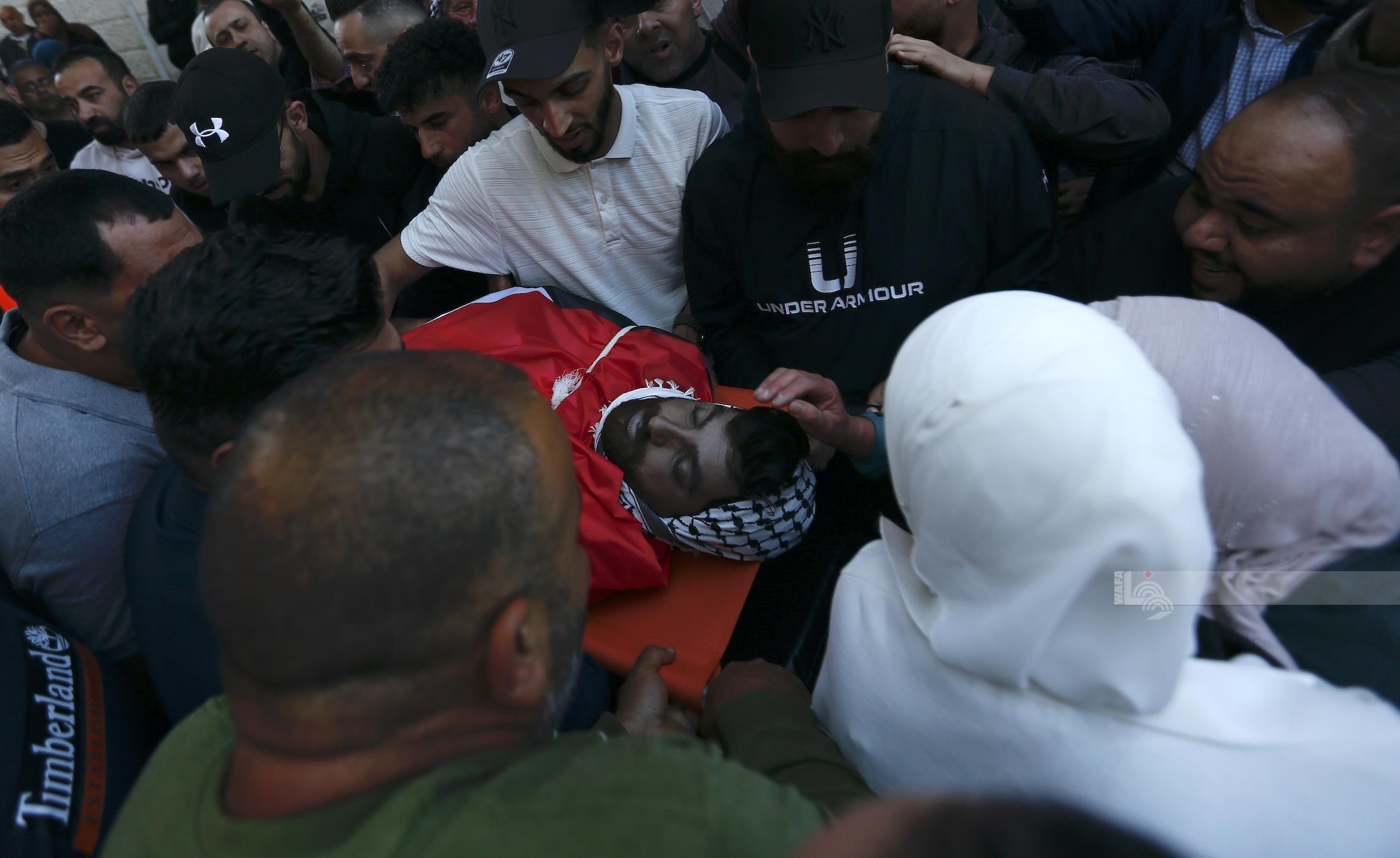 إغلاق البلدة واقتحامها واعتقال 30 مواطناً عقب الاعتداء المسلح