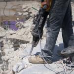 الاحتلال يجبر مواطناً مقدسياً على هدم منزله في العيسوية