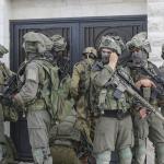 اعتداءات واعتقالات واسعة في الضفة الغربية وإصابة مواطنين بهجوم للمستوطنين