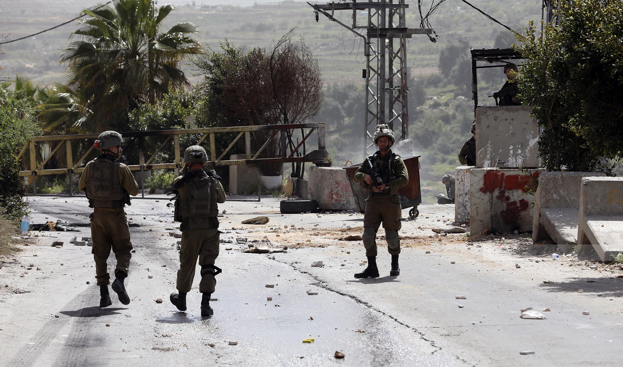 إطلاق الرصاص الحي على مواطن ومنع وصول الإسعاف جنوب غرب الخليل