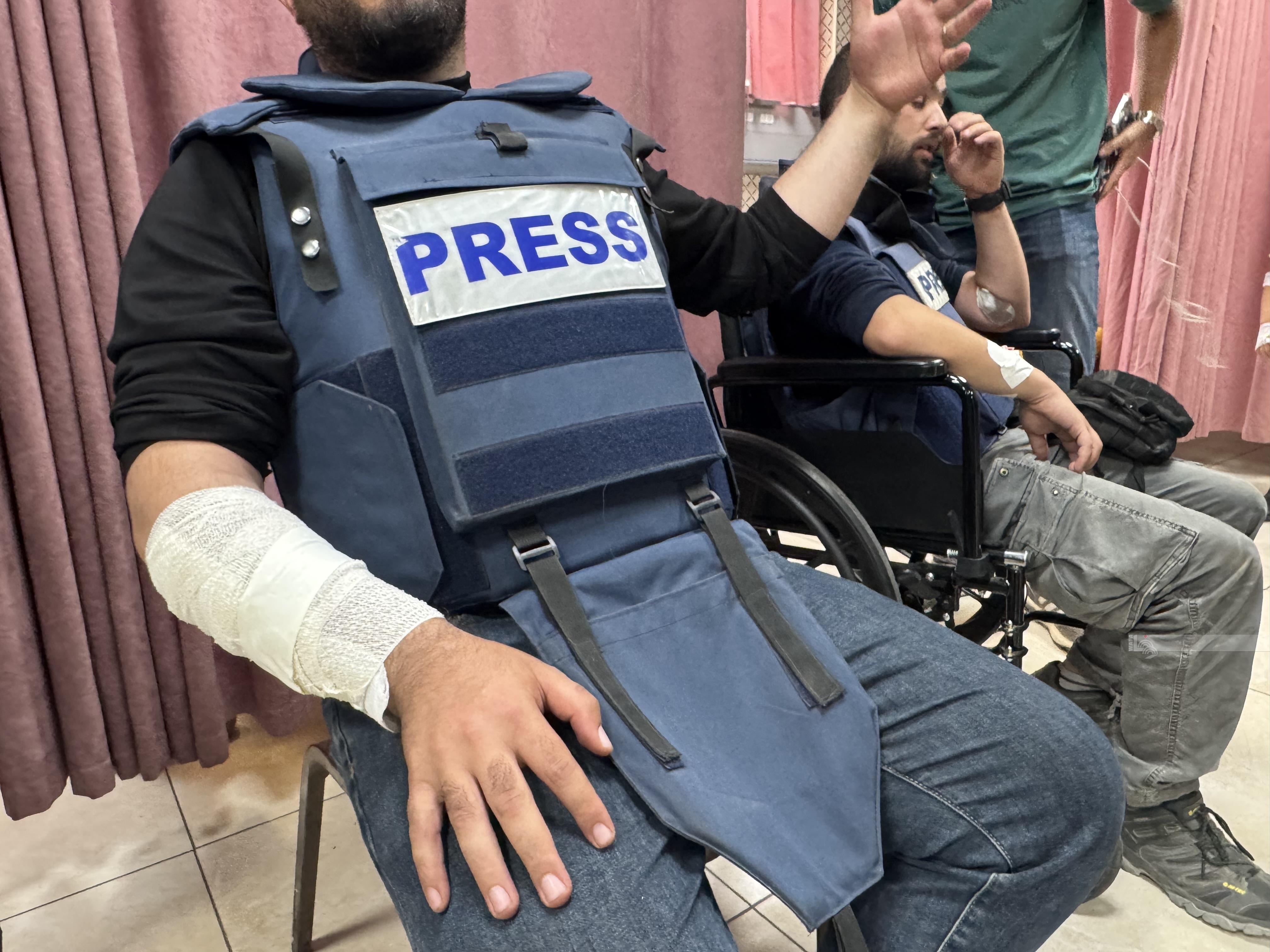 57 انتهاكًا ضد الصحفيين الفلسطينيين خلال نوفمبر 2025 وفق تقرير نقابة الصحفيين