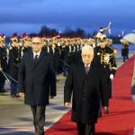 محمود عباس يصل باريس في أول زيارة بعد اعتراف فرنسا بدولة فلسطين