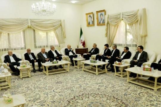 درويش يلتقي لاريجاني في الدوحة لبحث مستجدات العدوان وتعنت الاحتلال