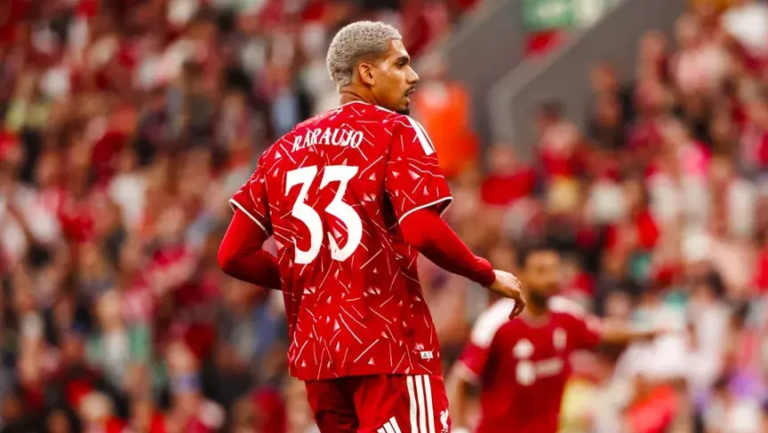 غاكبو وجيريمي جاكيه يقودان الريدز لانتصار معنوي على الفريق الإيطالي قبل انطلاق الدوري الإنجليزي