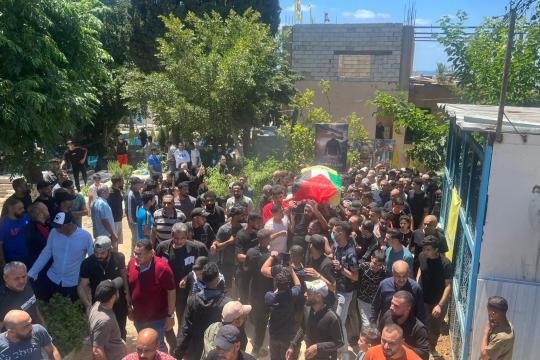 تشييع المسعف الفلسطيني السوري يزن نورس سعيد في مخيم البرج الشمالي جنوبي لبنان