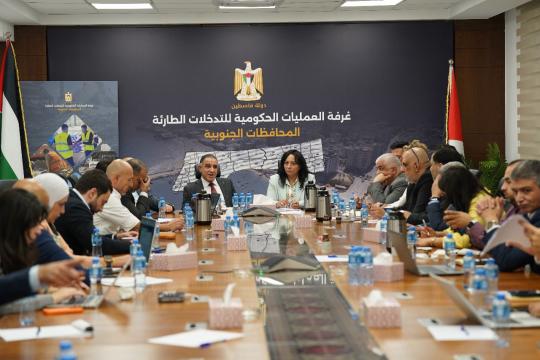 غرفة العمليات الحكومية تستعرض خطة الإغاثة والتعافي المبكر لقطاع الطاقة في غزة