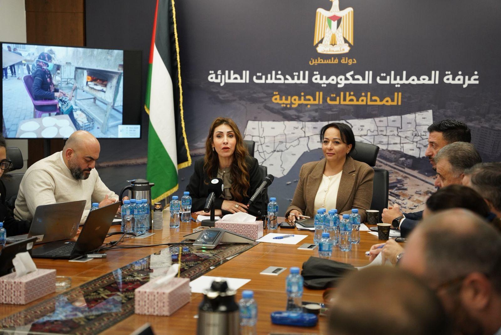 غرفة العمليات تستعرض خطة الإغاثة والتعافي لقطاع العمل في غزة