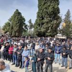 70 ألف مصلٍ يؤدون صلاة الجمعة في المسجد الأقصى رغم القيود الإسرائيلية المشددة