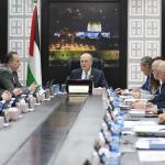 مجلس الوزراء يرفض قرارات إسرائيل الأخيرة ويؤكد المضي في تعزيز صمود المواطنين