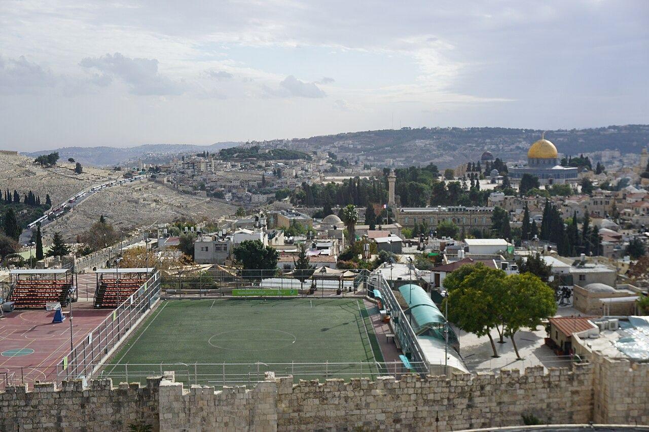 محافظة القدس تعتبر الإغلاق تصعيدًا خطيرًا يستهدف المؤسسات الوطنية ويضر بحق الأطفال والشباب