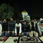 40 ألف مصلٍ يؤدون العشاء والتراويح في المسجد الأقصى رغم القيود