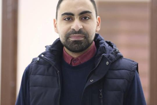 شهيد وإصابات خطيرة بقصف إسرائيلي على مقهى وسط مدينة غزة