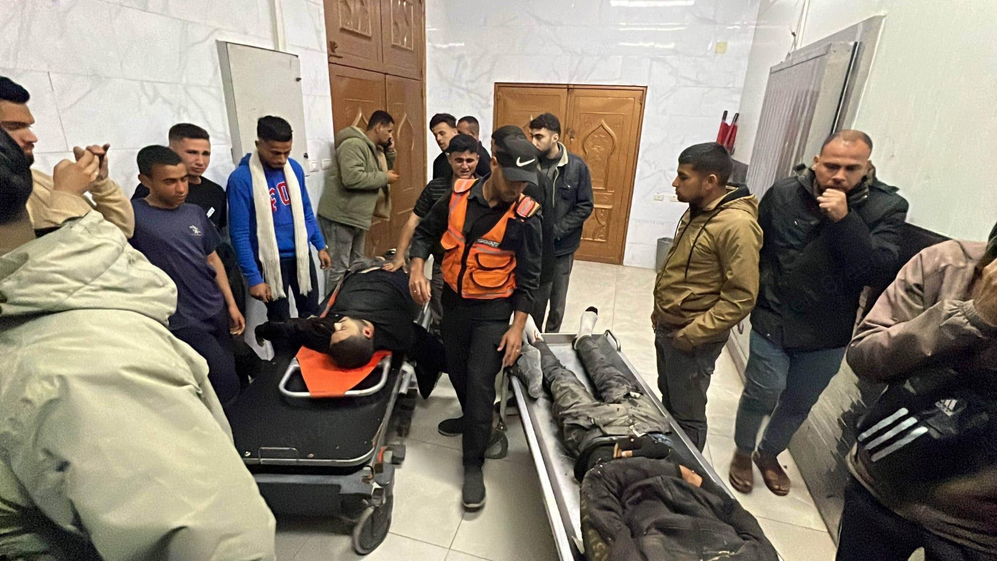 طائرة مسيّرة تقصف نقطة شرطة في خانيونس ووفاة مواطنة متأثرة بإصابتها شمال القطاع