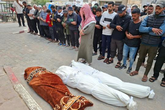 3 شهداء إثر استهداف الاحتلال المواطنين بمدينة غزة