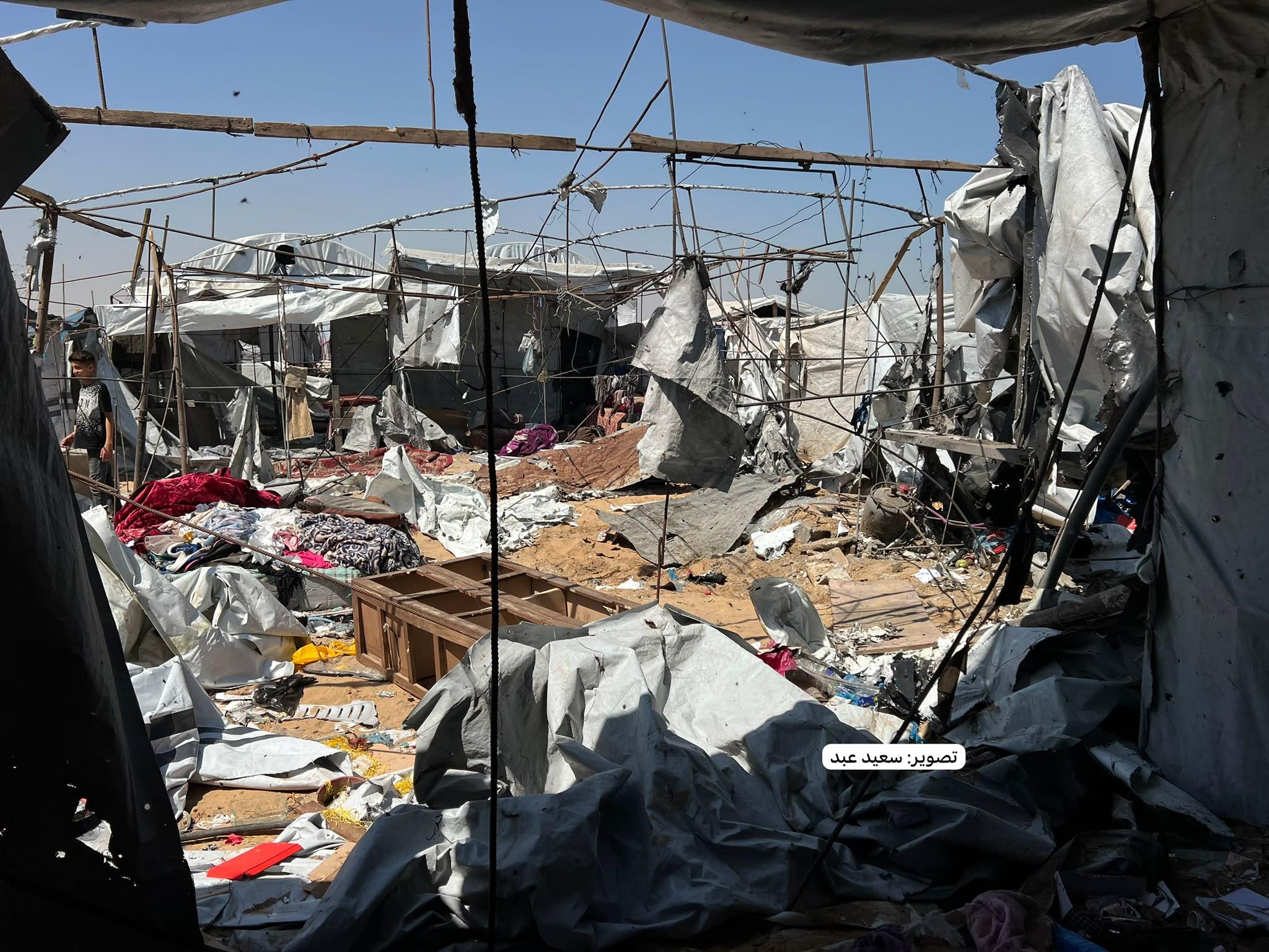 طائرة مسيّرة للاحتلال تقصف منطقة جنوب غرب المدينة وتنقل المصابين إلى مجمع ناصر الطبي