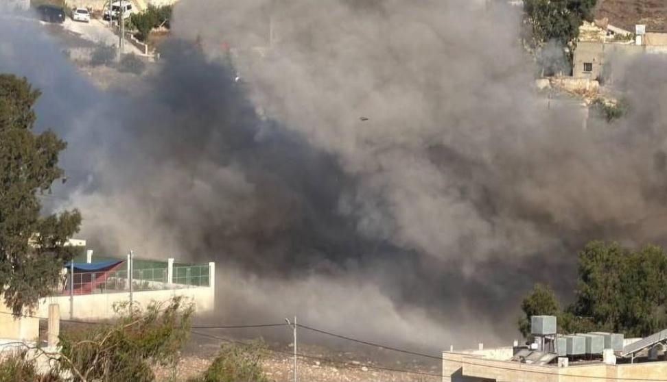 قوات الاحتلال أجبرت عائلات على إخلاء منازلها قبل تفجير منزل الشهيد صباح اليوم