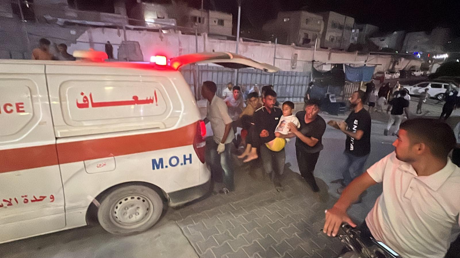 شهيد في البيرة و6 في غزة بينهم طفلة.. اقتحامات واعتقالات واعتداءات وهدم منشآت في الضفة