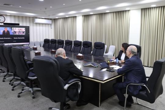 مصطفى يبحث مع فليتشر تطورات غزة والضفة وتعزيز الاستجابة الإنسانية