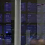 قفزة في النفط وتراجع الأسهم الأميركية مع تصاعد التوترات بين واشنطن وطهران