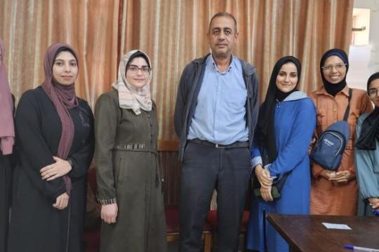 دراسة للهلال الأحمر: النزوح والحرب وراء تفشي الجرب والقوباء بين أطفال غزة