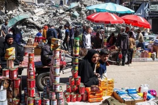 تباين حاد في التضخم بفلسطين: ارتفاع في الضفة وانخفاض كبير في غزة خلال أبريل