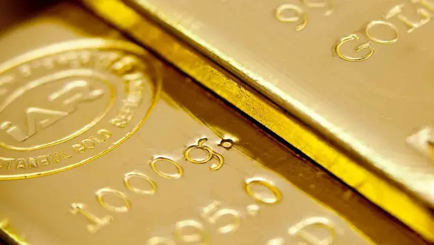التضخم الأميركي يعزز رهانات رفع الفائدة ويضغط على المعدن النفيس