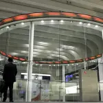 الأسهم العالمية تفقد زخمها وسط ترقب لـ"ساعة الصفر" الأميركية