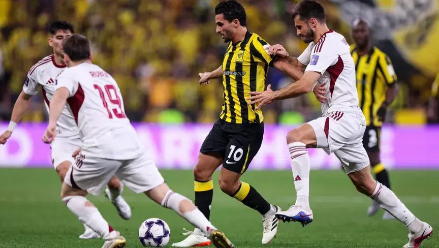 ركلة جزاء في الوقت القاتل عبر فابينيو تقود "العميد" لربع النهائي وتجنبه مصير الهلال