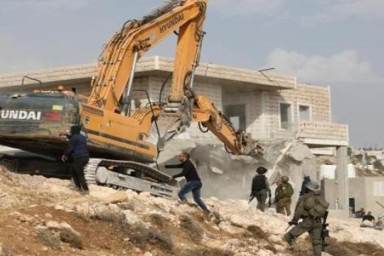 أمر احترازي يجمّد هدم منشآت سكنية لفلسطينيين في الأغوار الشمالية