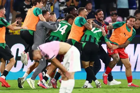 ساسولو يصعق يوفنتوس بثلاثية قاتلة في الدوري الإيطالي