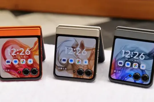 لينوفو تستعد لإطلاق إصدار خاص من هاتف RAZR احتفالاً بكأس العالم 2026