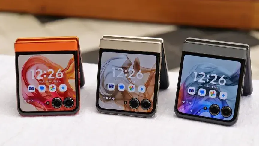 لينوفو تستعد لإطلاق إصدار خاص من هاتف RAZR احتفالاً بكأس العالم 2026