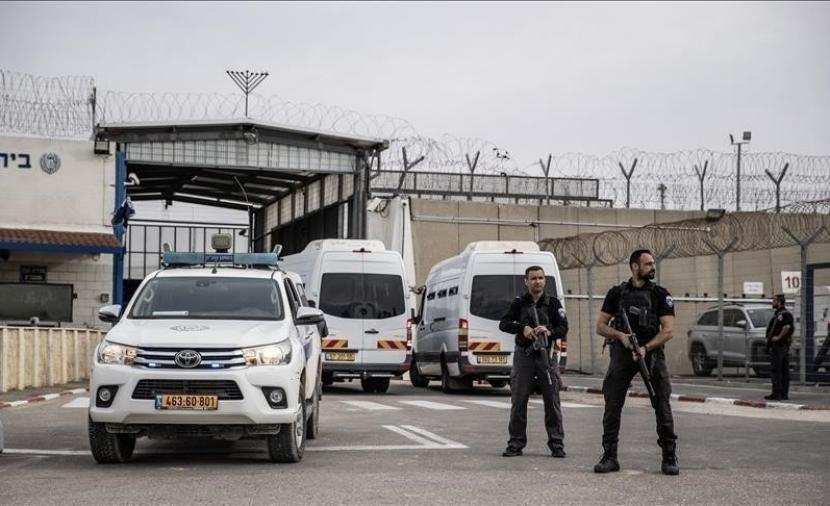 هيئة الأسرى ونادي الأسير: تعليق جلسات الإداريين ومنع الأهالي من حضور تمديد التوقيف بسبب الظروف الراهنة