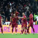 روما يتصدر الدوري الإيطالي بثنائية أمام أودينيزي