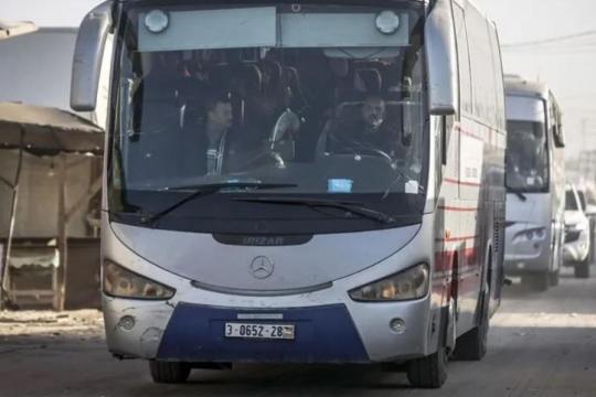 أبو علبة: 70% من حافلات قطاع غزة توقفت عن العمل